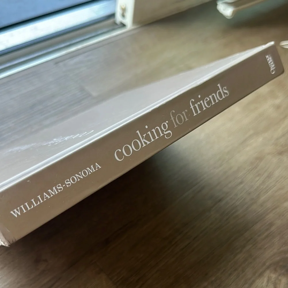 Williams Sonoma Cooking for Friends Gray Book